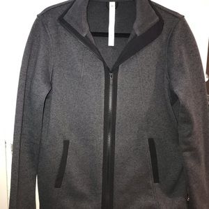 Like new, women’s lululemon jacket